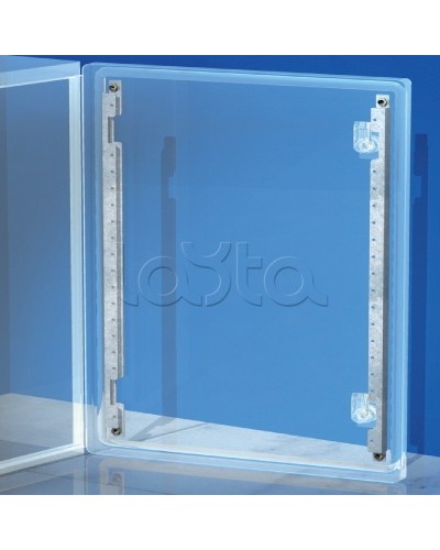 Рейки дверные, вертикальные, для шкафов CE В=700мм, 1 упаковка - 2шт. DKC R5S70 в Коврове Аксессуары для стоек и шкафов Pintop.ru