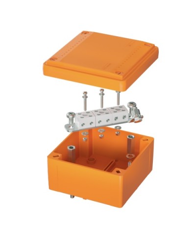 Коробка пластиковая FS с гладкими стенками и клеммниками IP56 100х100х50мм 6р 450V,6A, 4мм.кв DKC (FSB10604) в Коврове Распределительные коробки Pintop.ru