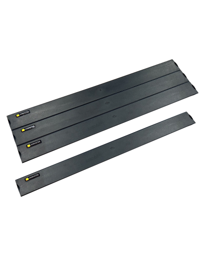 19 пластиковая фальш-панель 4U, разделяемая, быстросъемная, черная LANMASTER LAN-CB-FPP-4U в Коврове Аксессуары для стоек и шкафов Pintop.ru