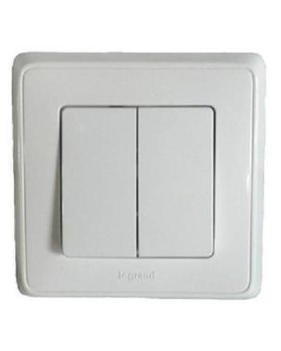 Выключатель автоматические клеммы 10 А 250 В белый Cariva Legrand 773658 в Коврове Аксессуары для кабель-канала Pintop.ru